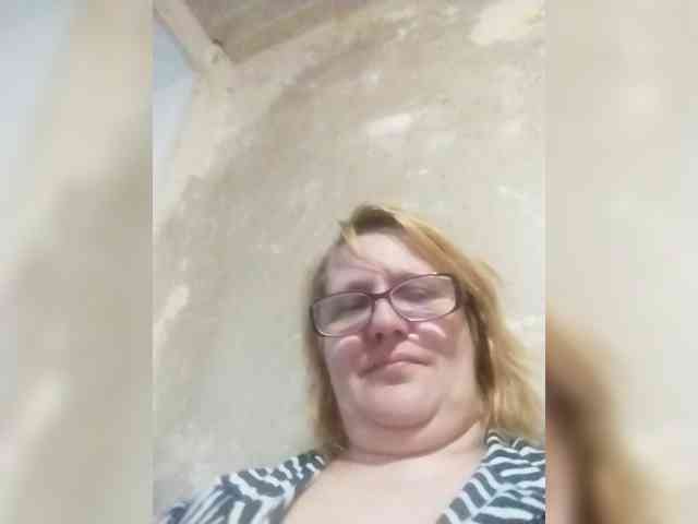 ForestLadyXL Live Webcam on BongaCams