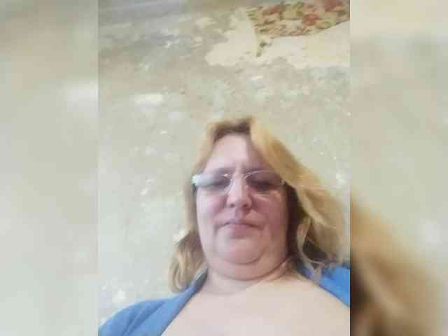 ForestLadyXL webcam