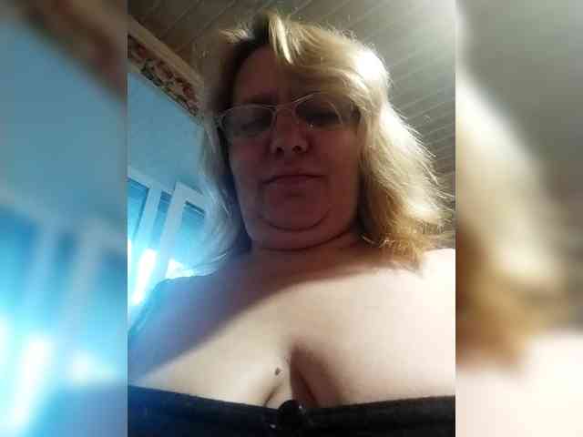 ForestLadyXL webcam