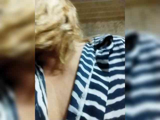 ForestLadyXL webcam
