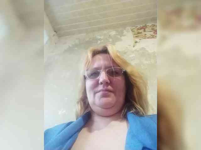 ForestLadyXL webcam