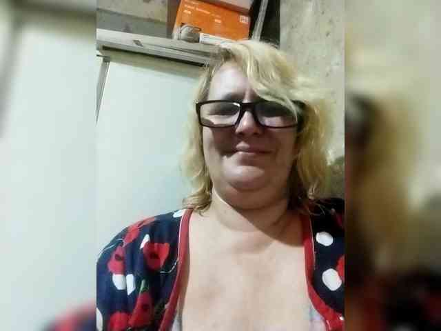 ForestLadyXL webcam