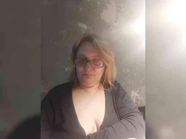 ForestLadyXL webcam