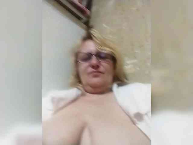 ForestLadyXL webcam