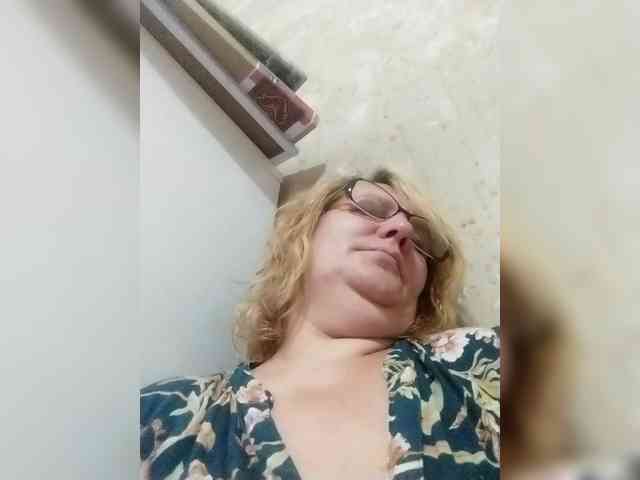 ForestLadyXL webcam