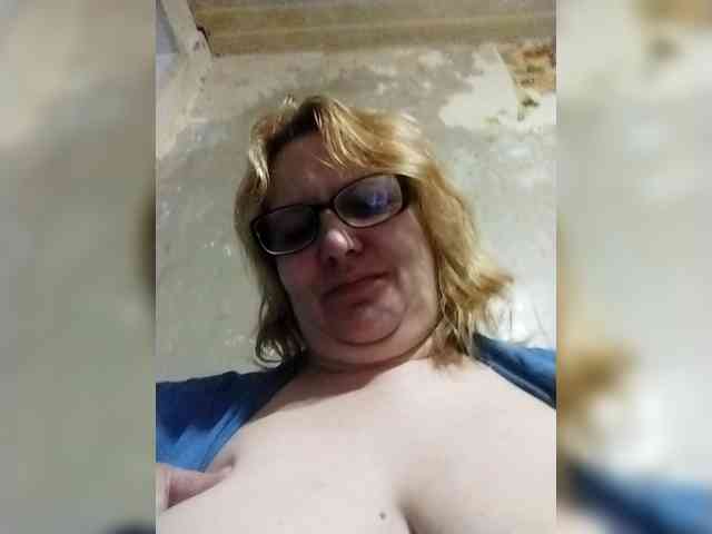 ForestLadyXL webcam