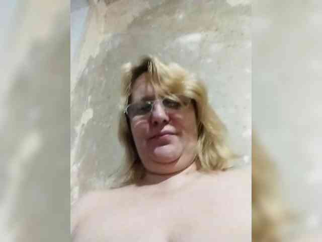 ForestLadyXL webcam
