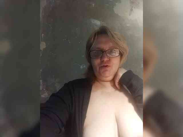 ForestLadyXL webcam