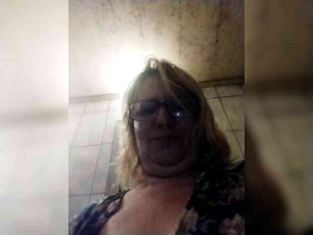 ForestLadyXL webcam