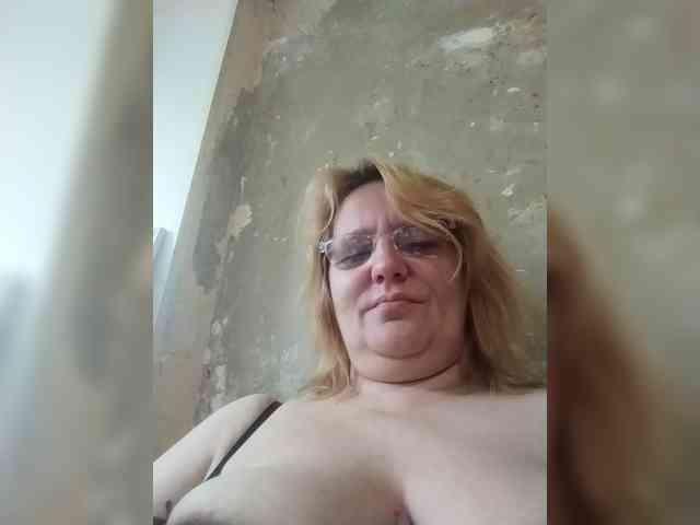 ForestLadyXL webcam