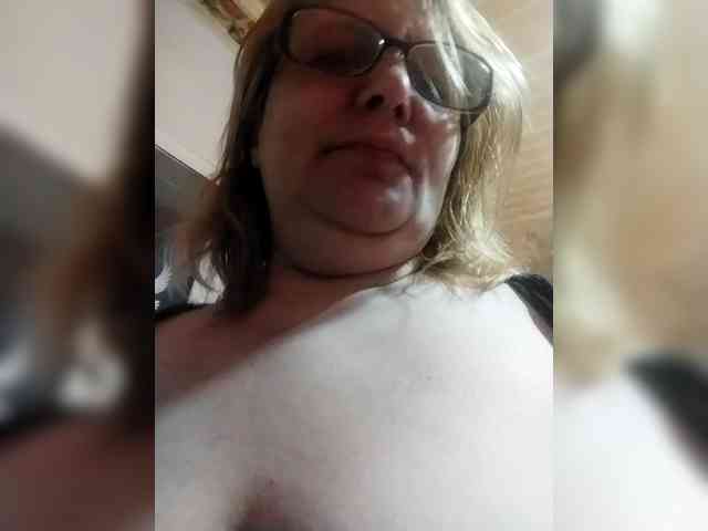 ForestLadyXL webcam