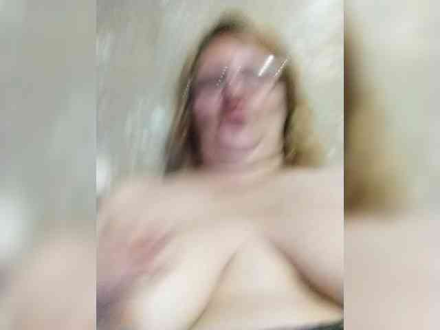 ForestLadyXL webcam