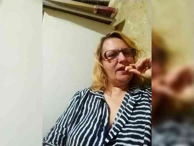 ForestLadyXL webcam