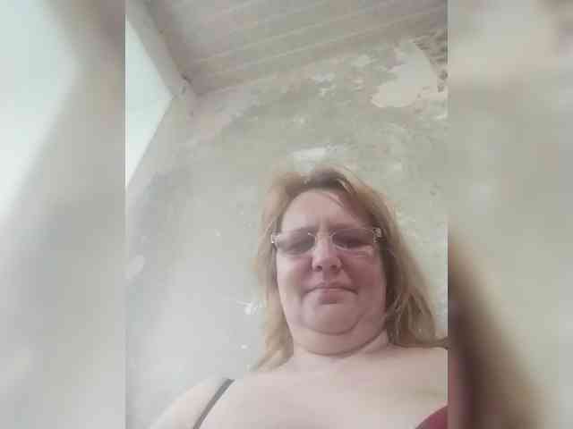 ForestLadyXL webcam