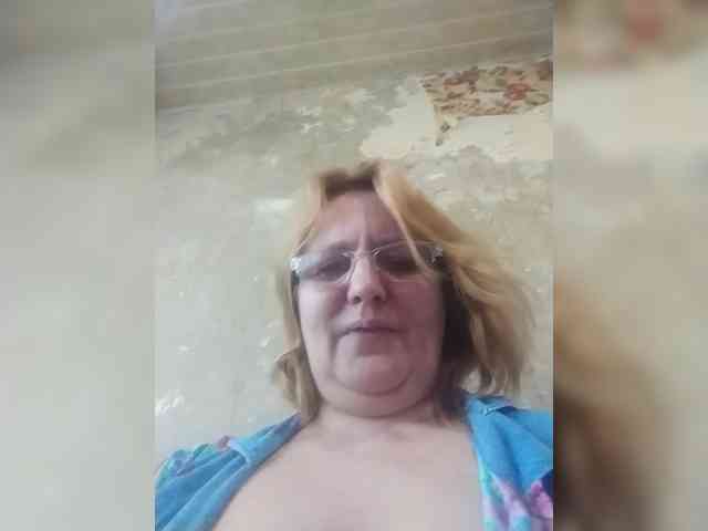 ForestLadyXL webcam