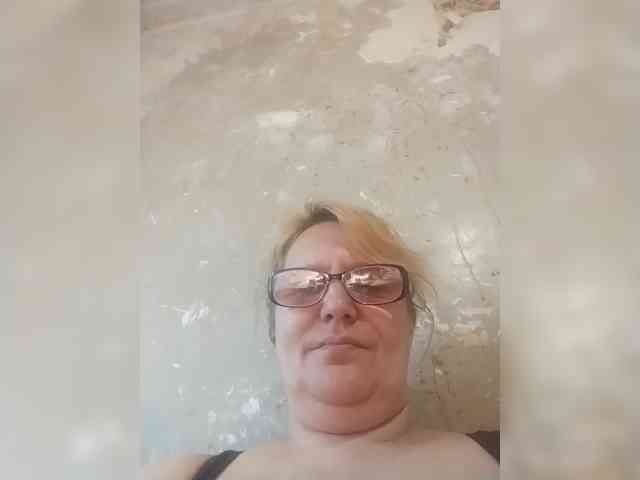 ForestLadyXL webcam