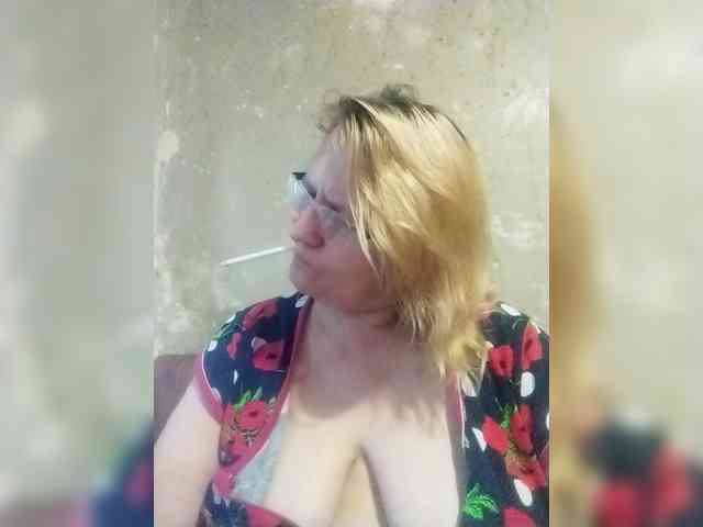ForestLadyXL webcam