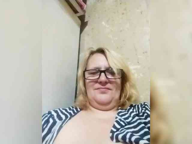 ForestLadyXL webcam