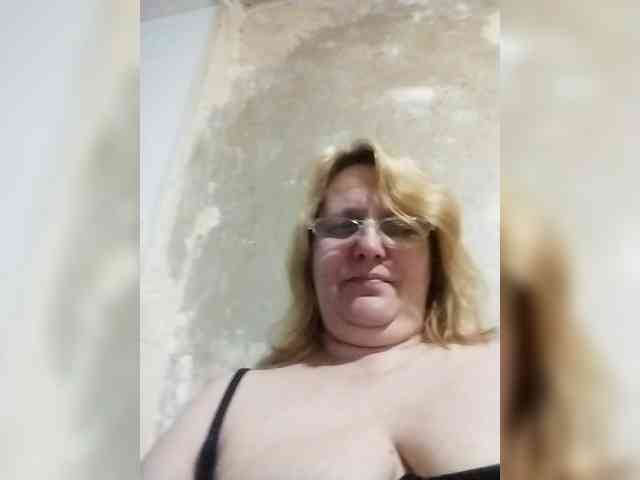 ForestLadyXL webcam