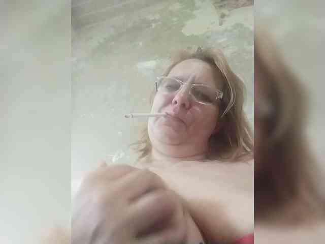 Bu model şu anda canlı. ForestLadyXL