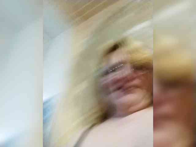 ForestLadyXL webcam