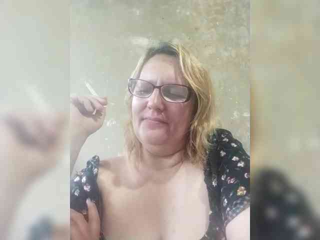 ForestLadyXL Live Webcam on BongaCams