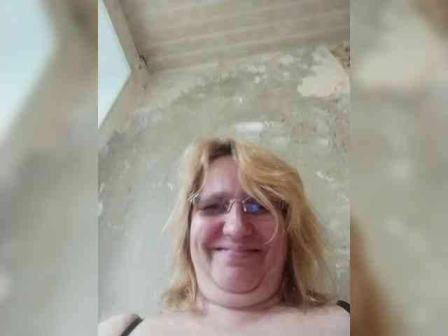 ForestLadyXL webcam