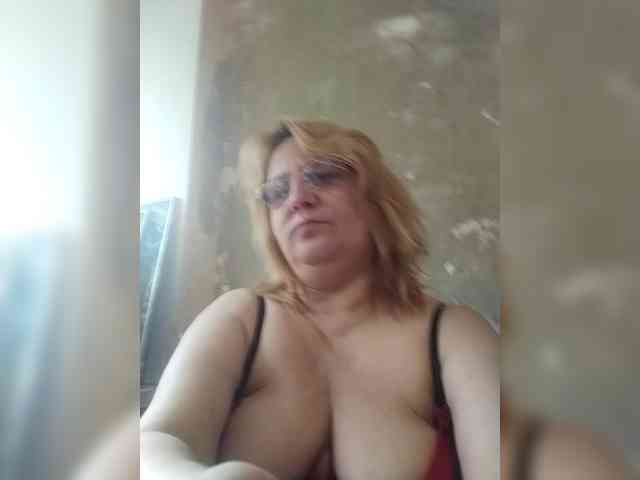 ForestLadyXL webcam