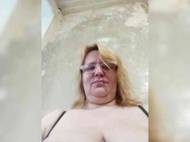 ForestLadyXL webcam