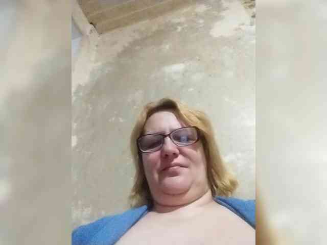 ForestLadyXL webcam