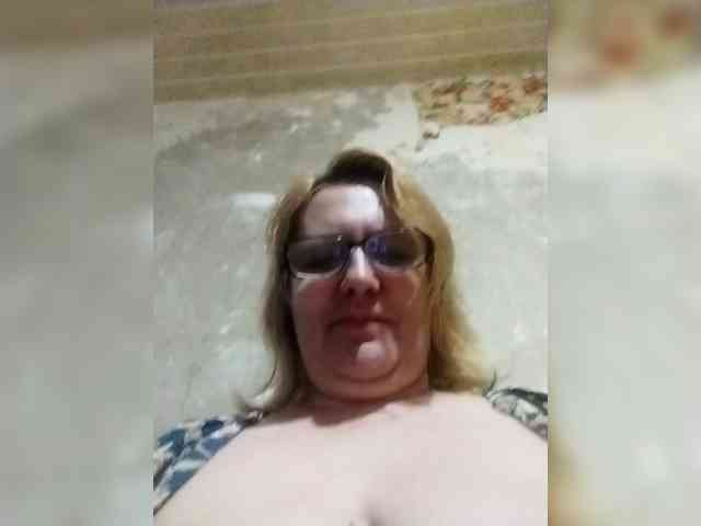 ForestLadyXL webcam