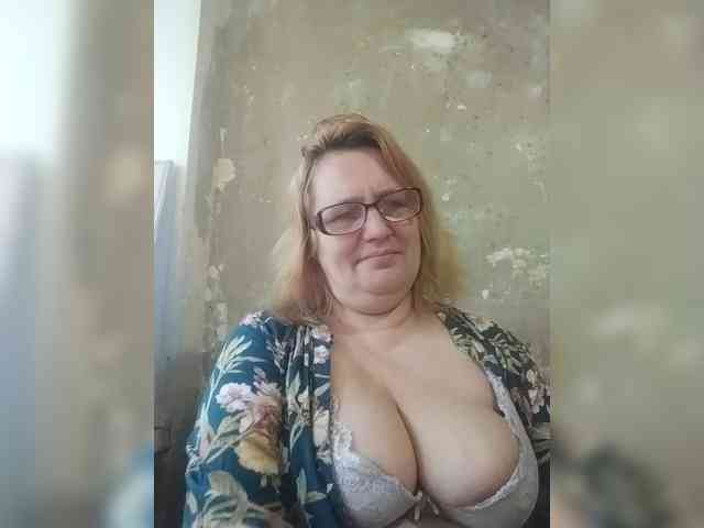ForestLadyXL webcam