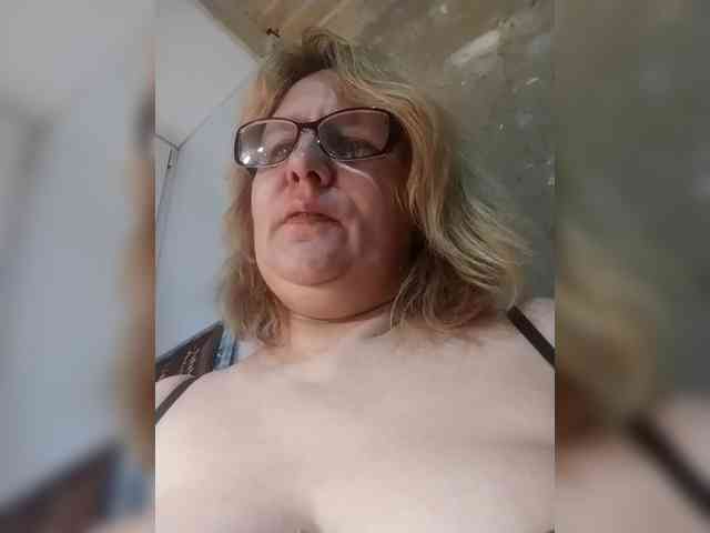 ForestLadyXL webcam