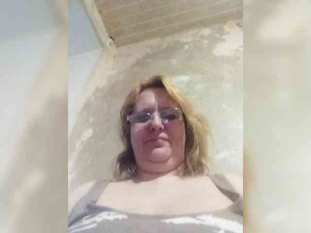 ForestLadyXL webcam