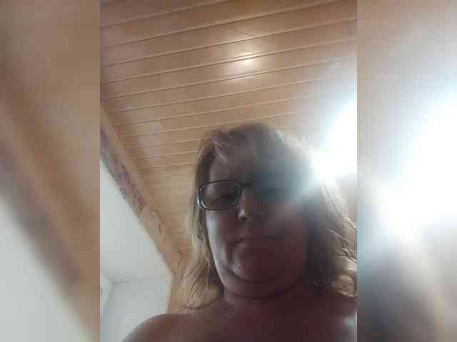 ForestLadyXL webcam