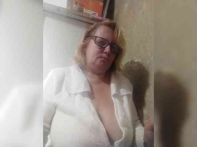ForestLadyXL webcam