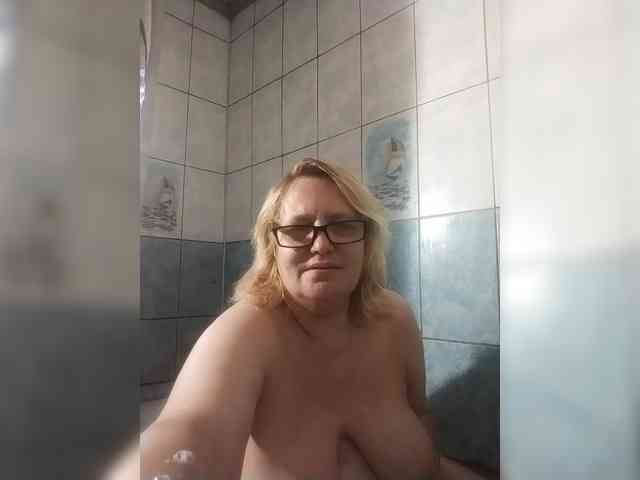 ForestLadyXL webcam