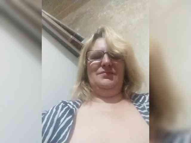 ForestLadyXL webcam