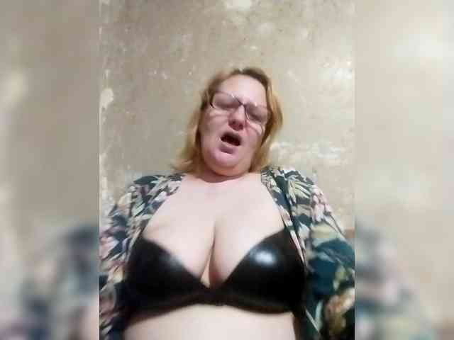 ForestLadyXL webcam