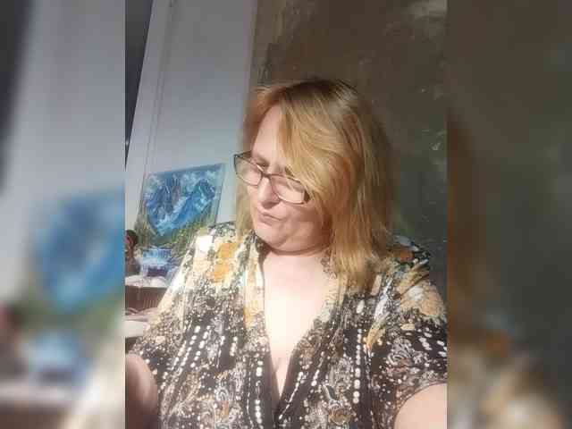 ForestLadyXL webcam