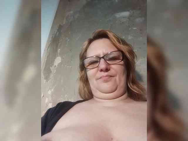 ForestLadyXL Live Webcam on BongaCams