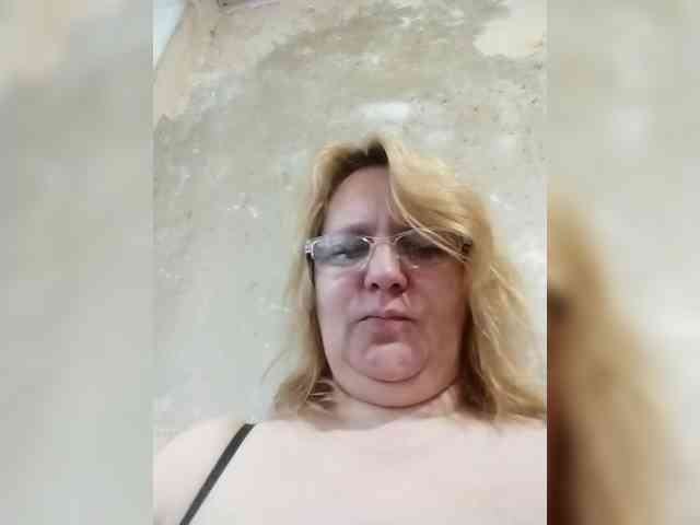ForestLadyXL webcam