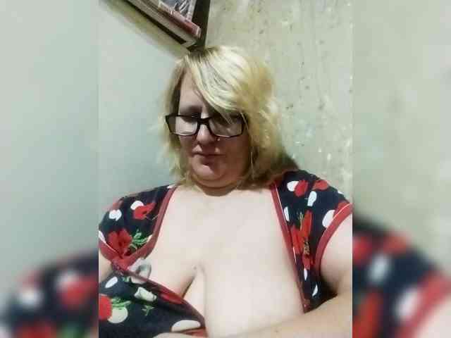 ForestLadyXL webcam