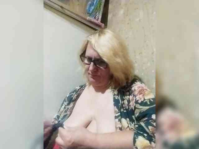 ForestLadyXL webcam
