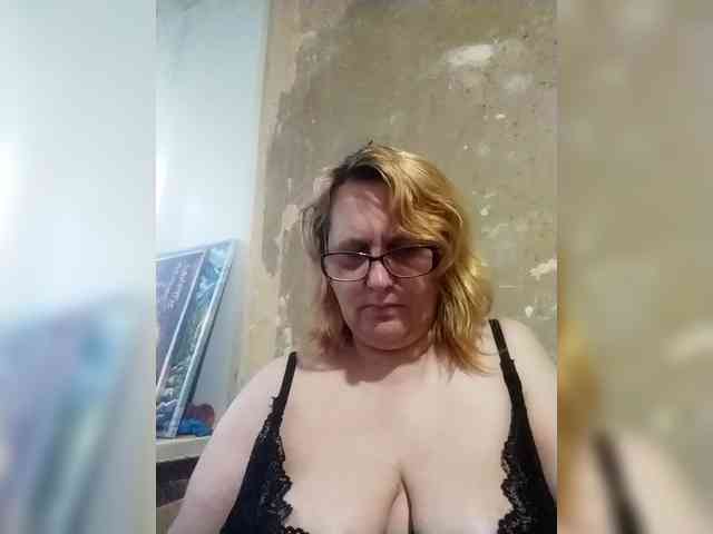 ForestLadyXL webcam