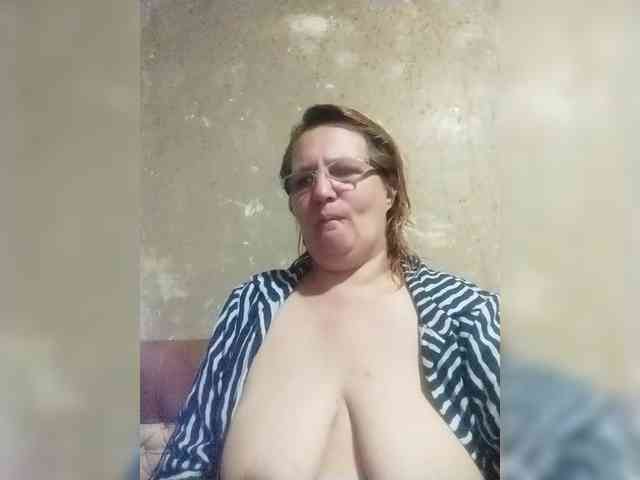 ForestLadyXL webcam