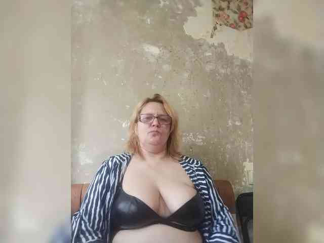 ForestLadyXL webcam