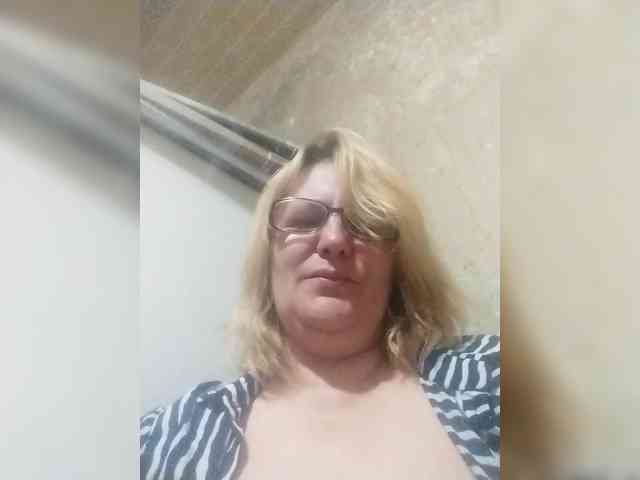 ForestLadyXL webcam