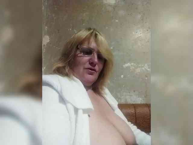 ForestLadyXL webcam