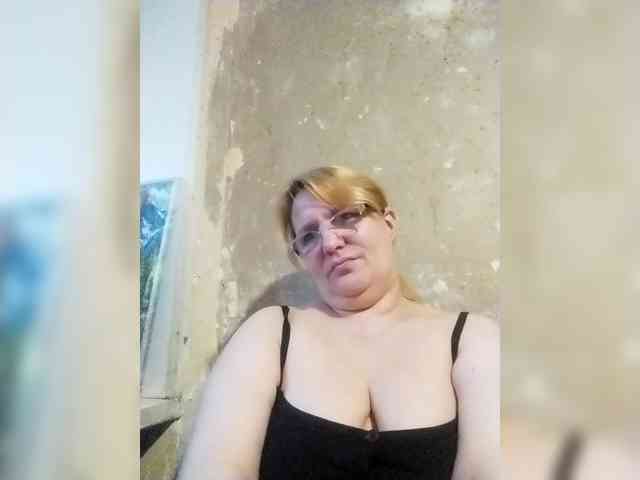 ForestLadyXL webcam